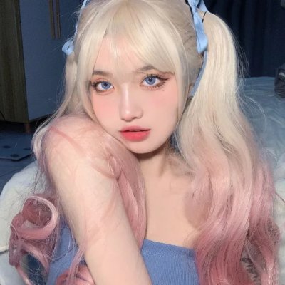 春泥溅花红