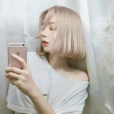 叻女外星人寻求共同体